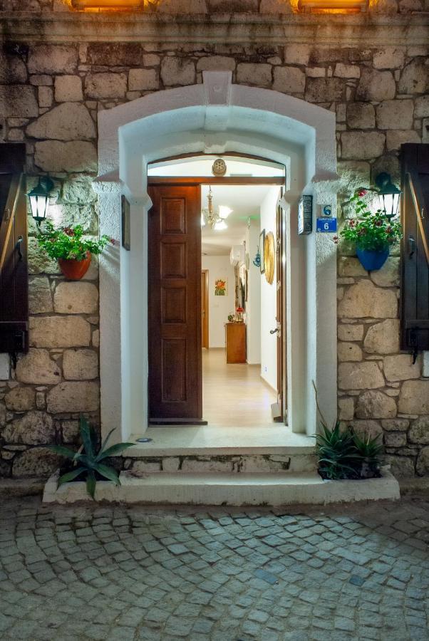 Flores Hotel Алачати Экстерьер фото