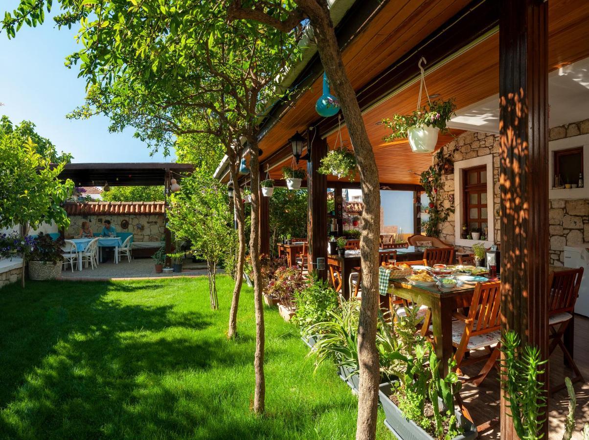 Flores Hotel Алачати Экстерьер фото