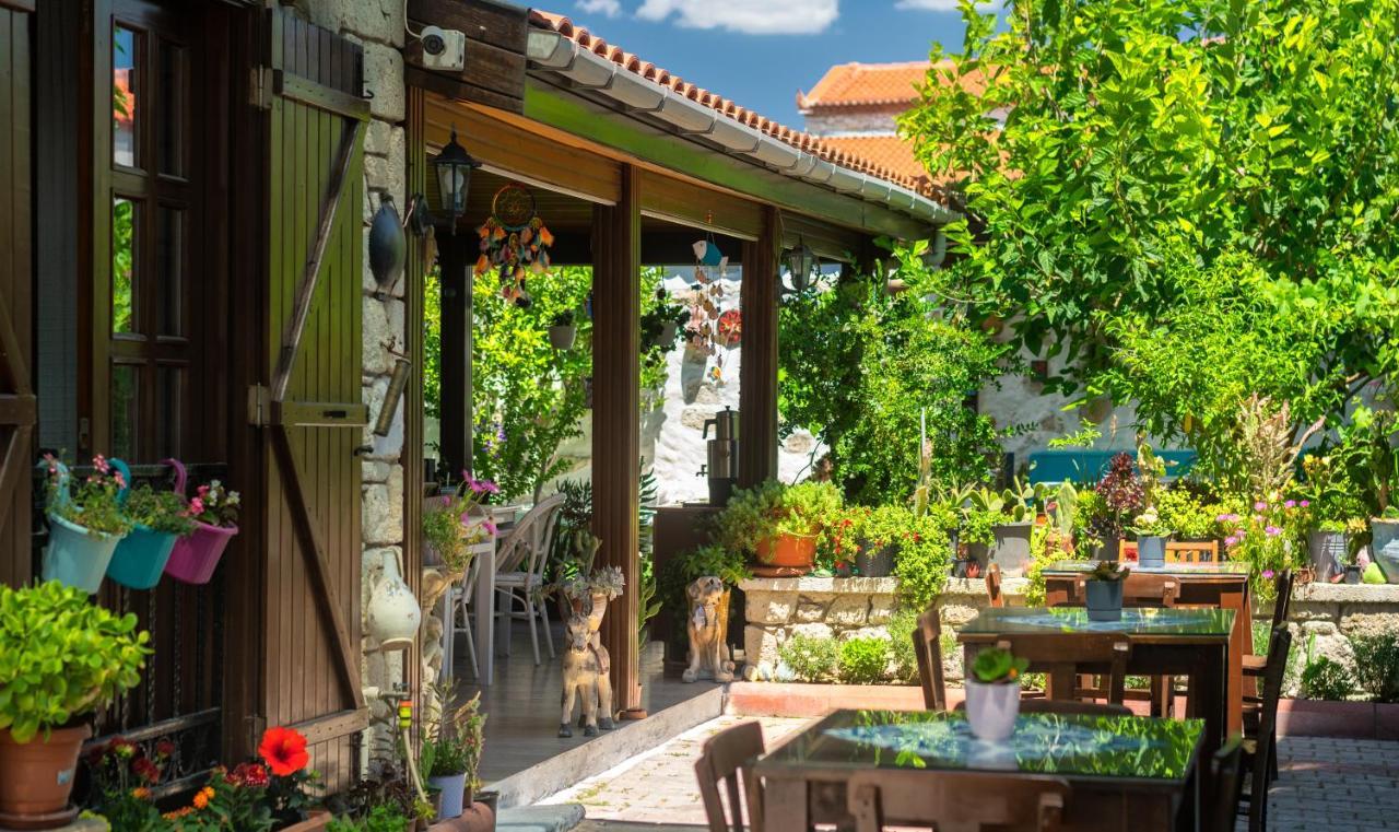Flores Hotel Алачати Экстерьер фото