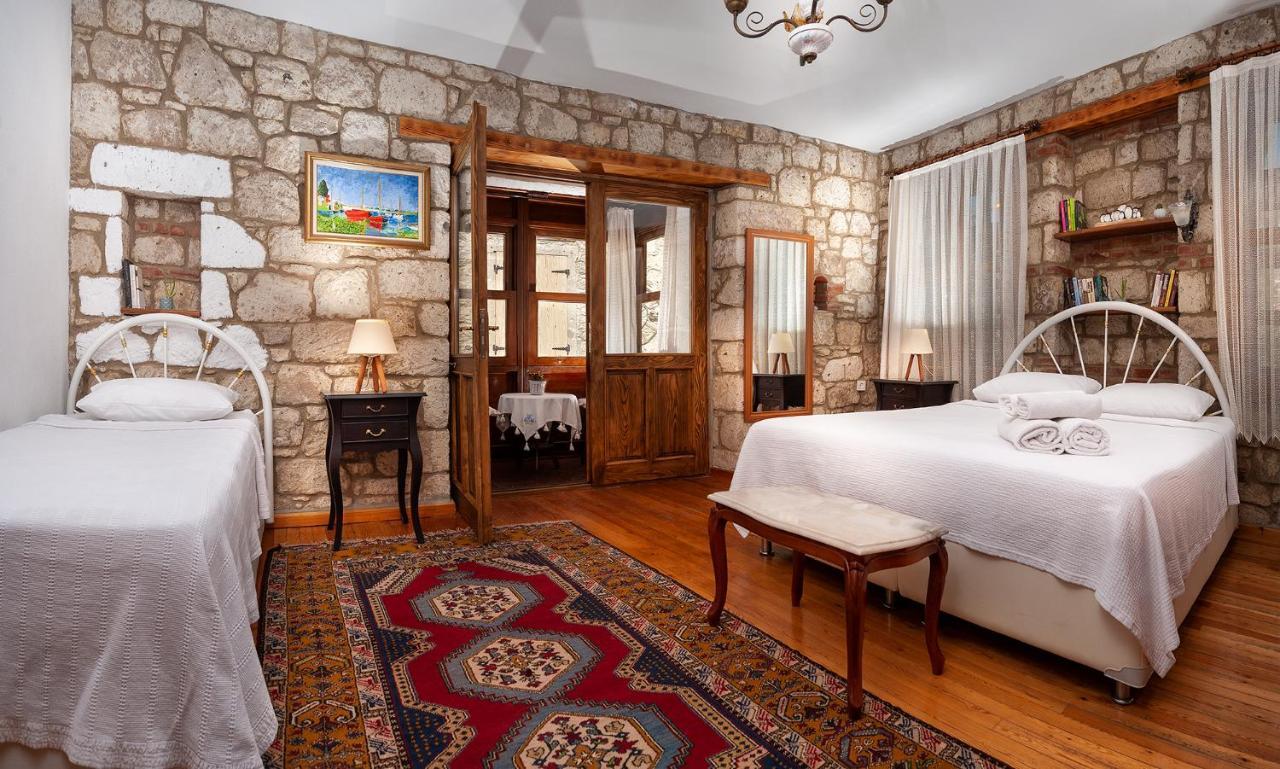 Flores Hotel Алачати Экстерьер фото